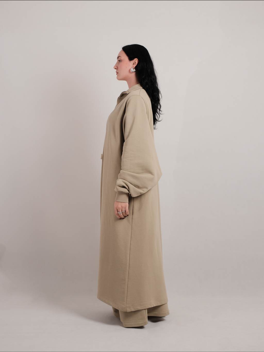 "Still Sage" Abaya me zinxhir metalil